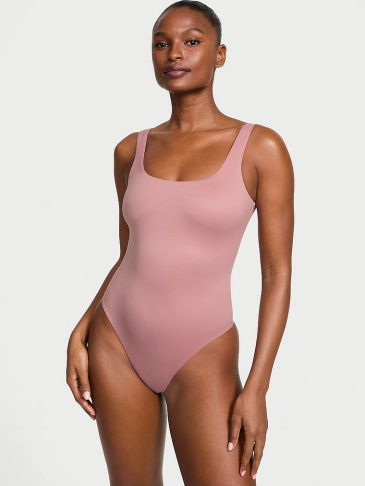 Bodywear By Victoria’s Secret Body Sa Kvadratnim Izrezom Bez Rukava Sa Feathersoft™ Tehnologijom