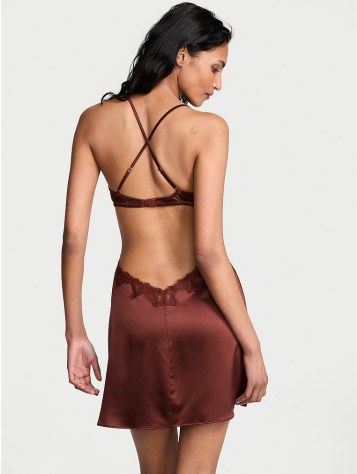Satenska Mini Slip Haljina Sa Čipkom I Prorezima